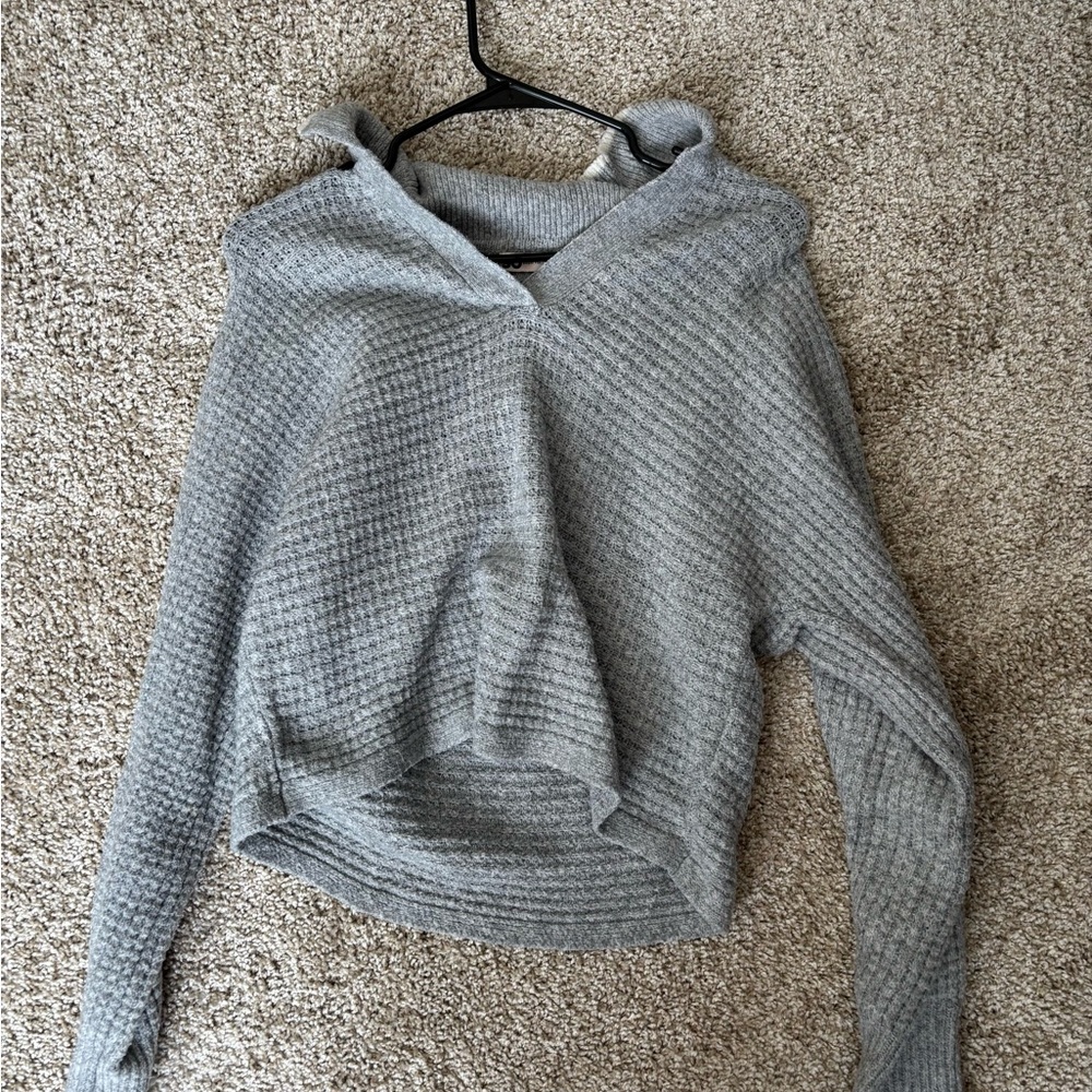 SO Sweater